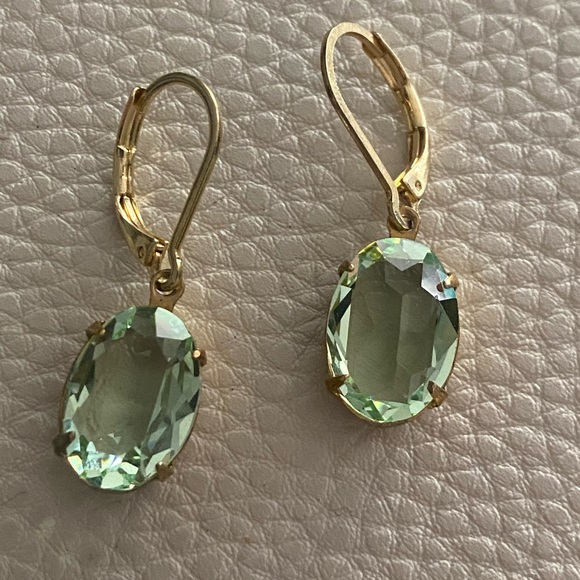Chrysolite oval crystal earrings - Picture 5 of 5